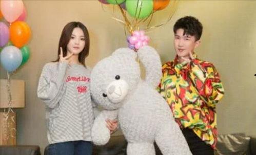 为了吃瓜我进了娱乐圈,我的娱乐圈奇幻之旅